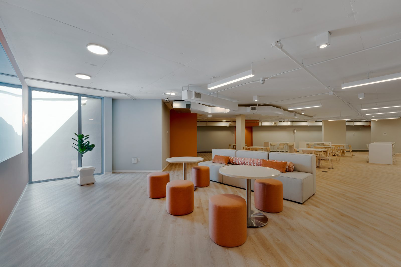 VOX Miami Phase I lounge